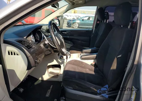 2015 Dodge Grand Caravan Sxt z USA, uszkodzony, nr VIN 2C4RDGCG3FR564348